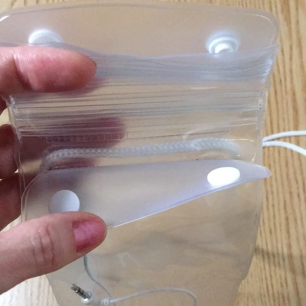 iPhone waterproof pouch Great for Boating Water Events Activities Etc - Picture 4 of 6